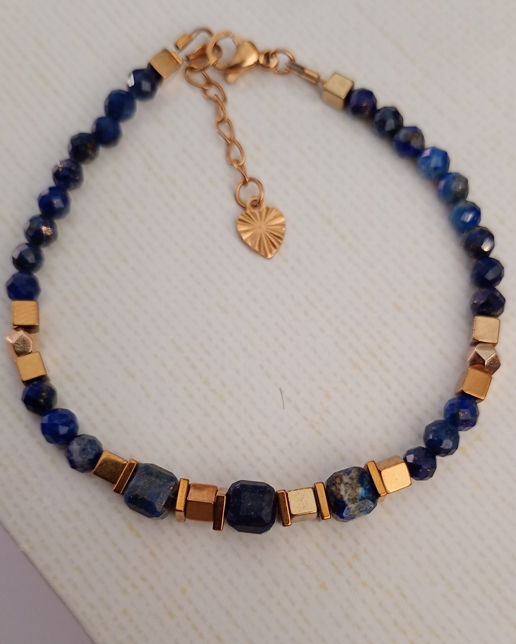 Bransoletka z kamieni naturalnych – lapis lazur