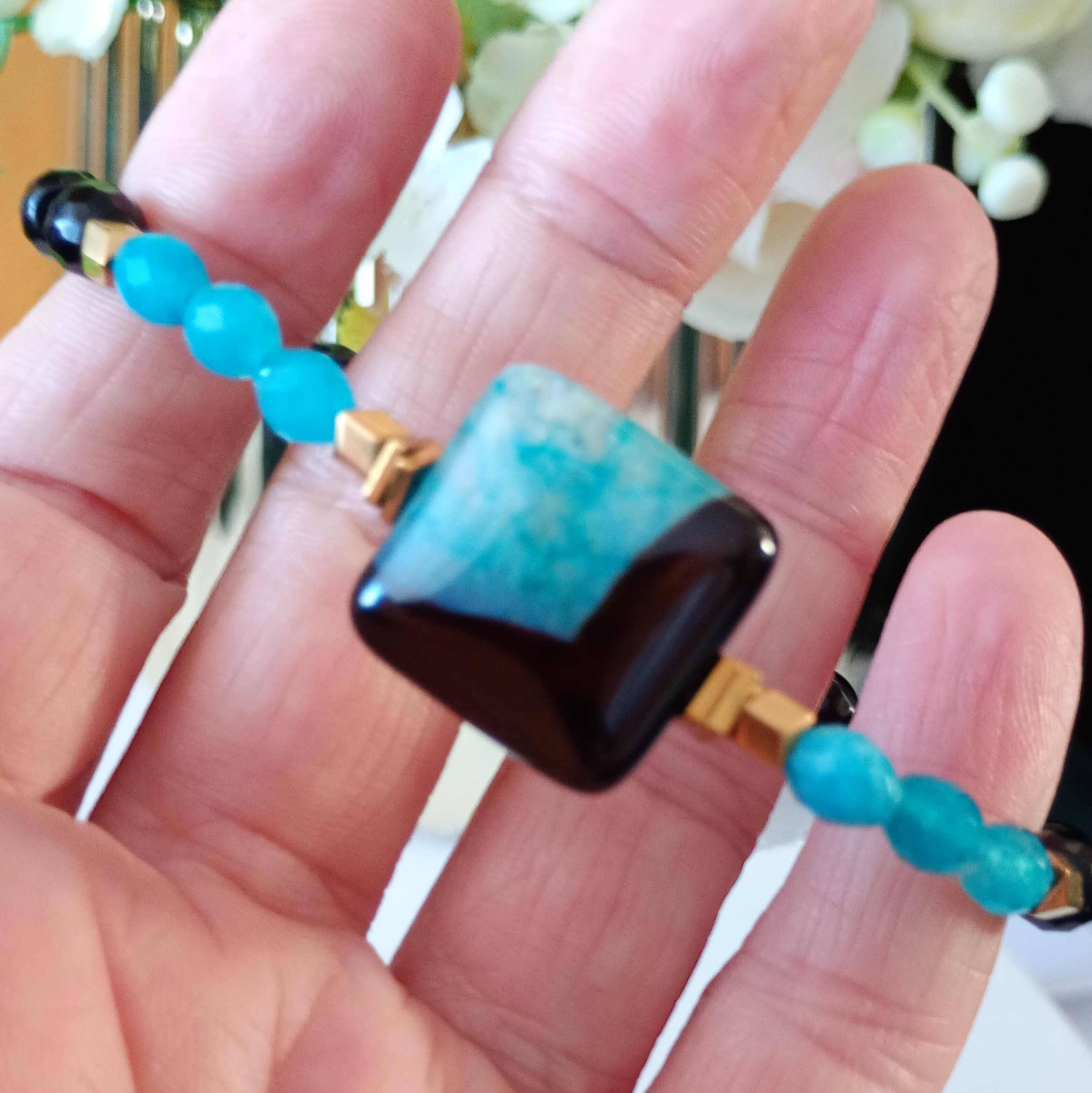 Bransoletka z kamieni naturalnych – Onyks, chalcedon, agat Urugwajski