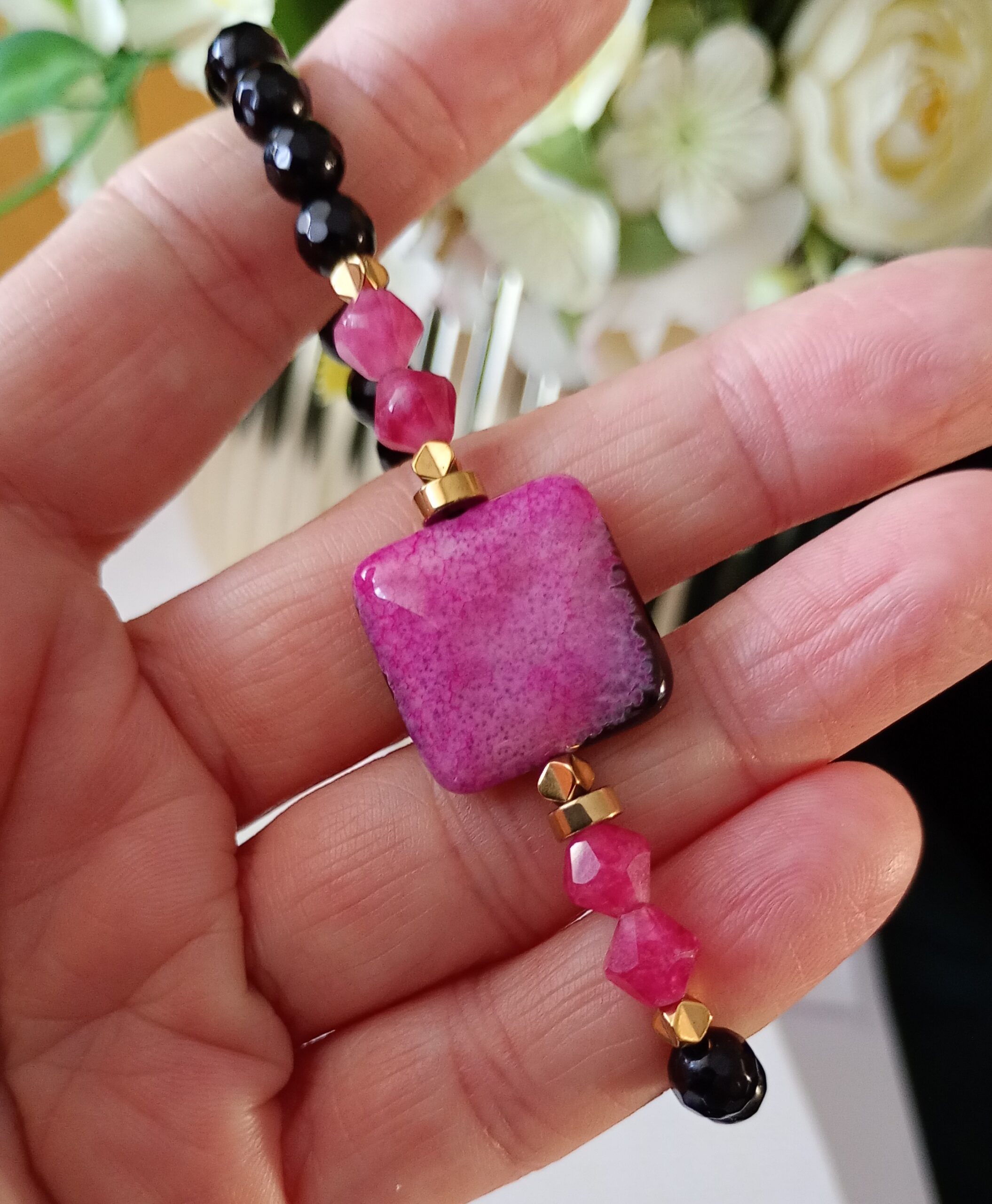Bransoletka z kamieni naturalnych – Onyks, chalcedon, agat Urugwajski